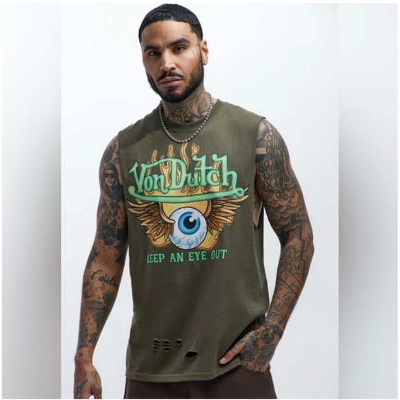 Von Dutch Other - Von Dutch Keep An Eye Out Graphic Tee – Hunter Green – Size Medium – NWT